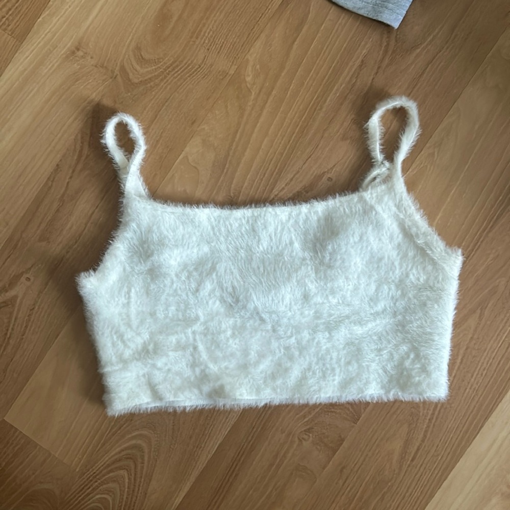 Aritzia fuzzy white crop top
